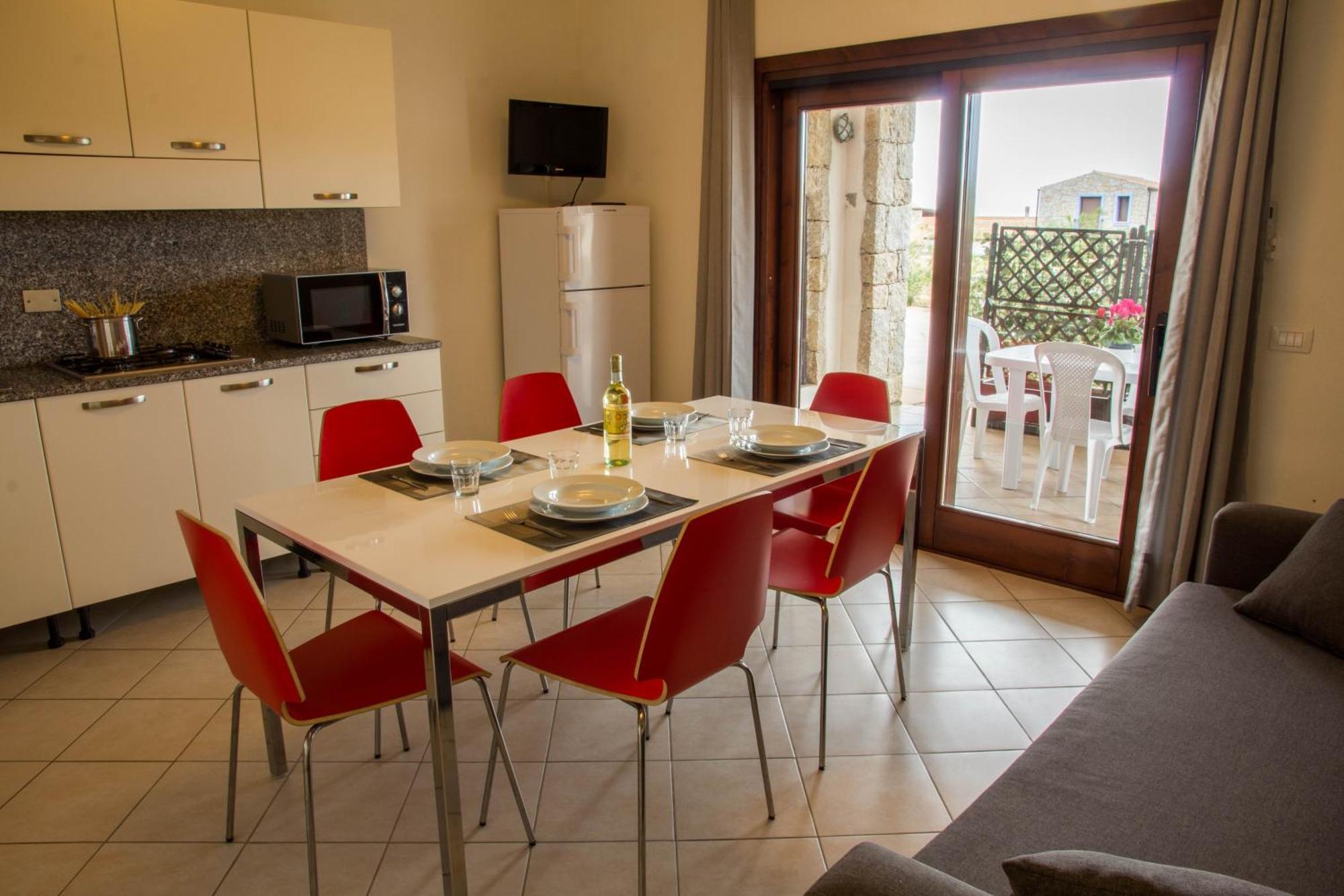 Gf Apartments La Vigna Badesi Bagian luar foto