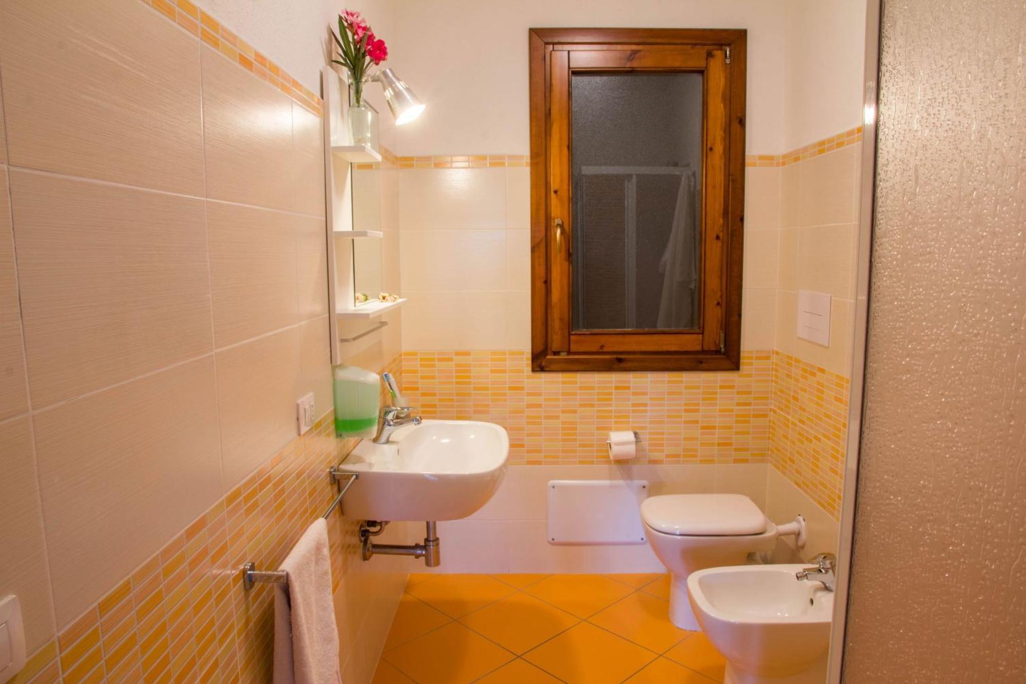 Gf Apartments La Vigna Badesi Bagian luar foto