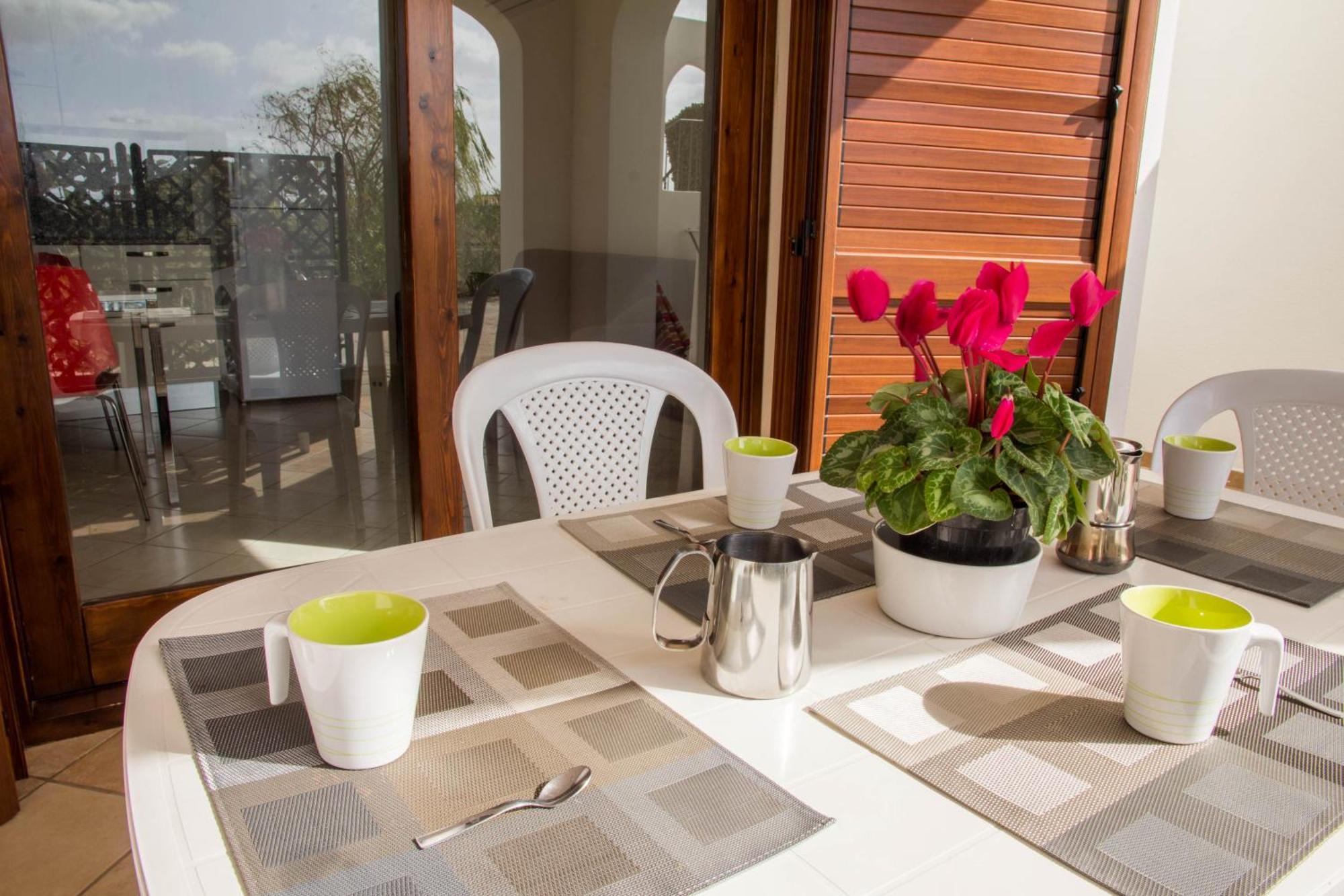 Gf Apartments La Vigna Badesi Bagian luar foto