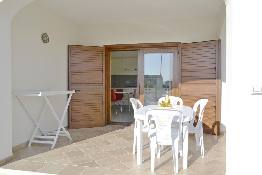 Gf Apartments La Vigna Badesi Ruang foto