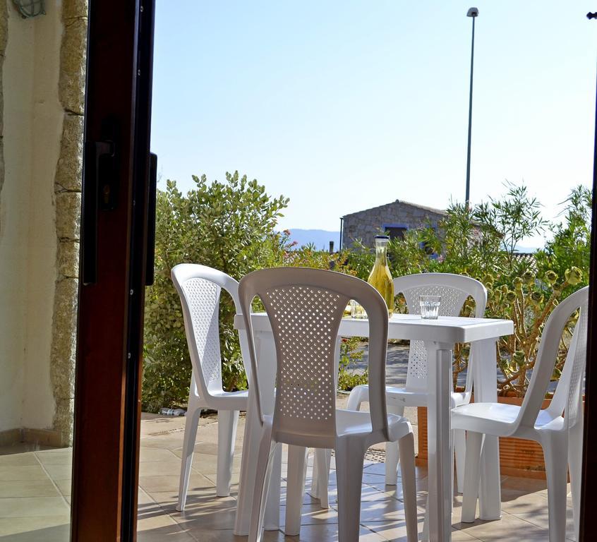 Gf Apartments La Vigna Badesi Ruang foto